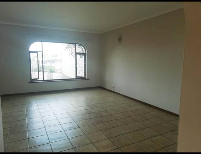 3 BEDROOM TOWNHOUSE RENTED IN SOUTH END